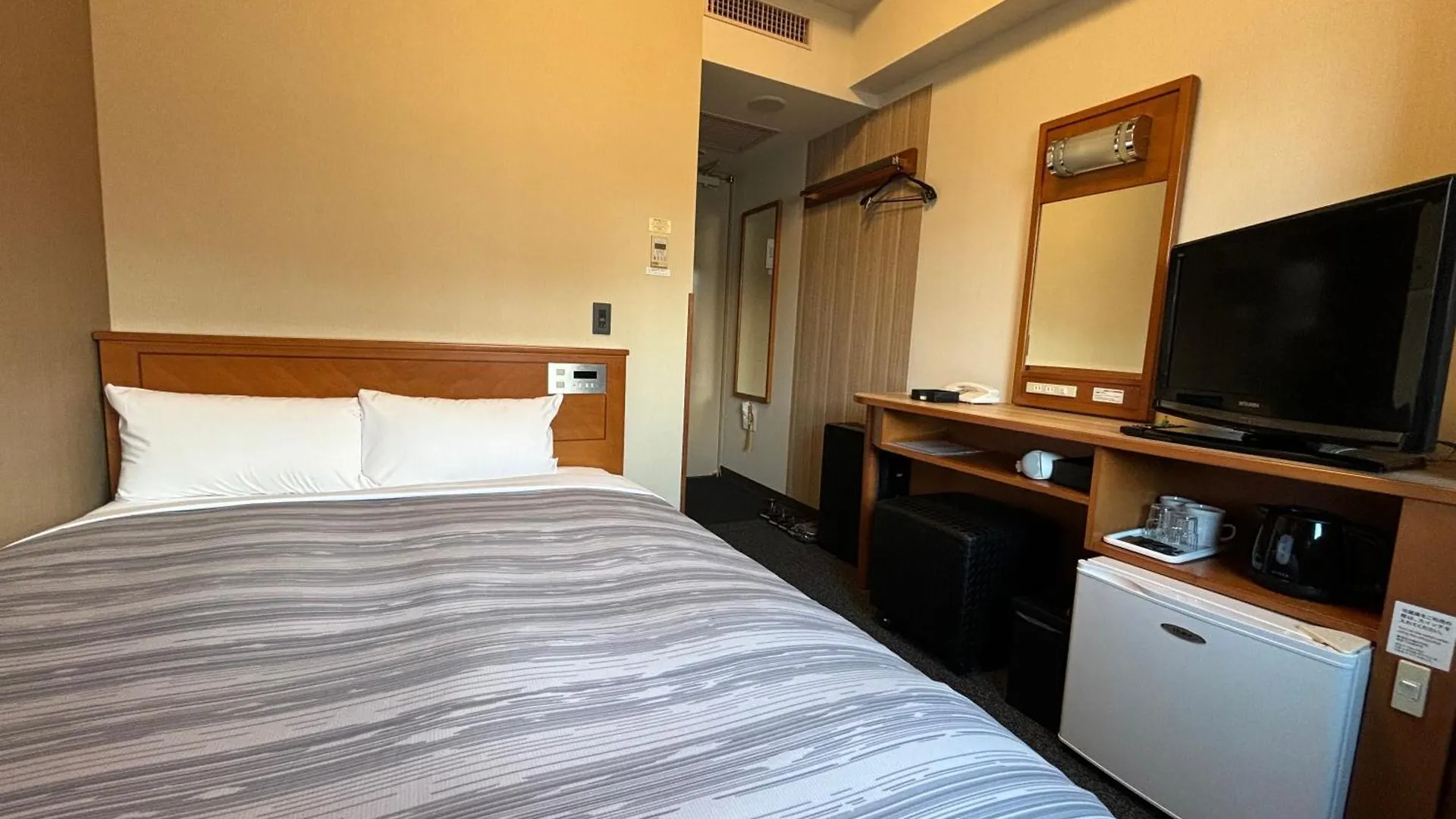 Hotel Route-Inn Asahikawa Ekimae Ichijodori 3*,  Giappone